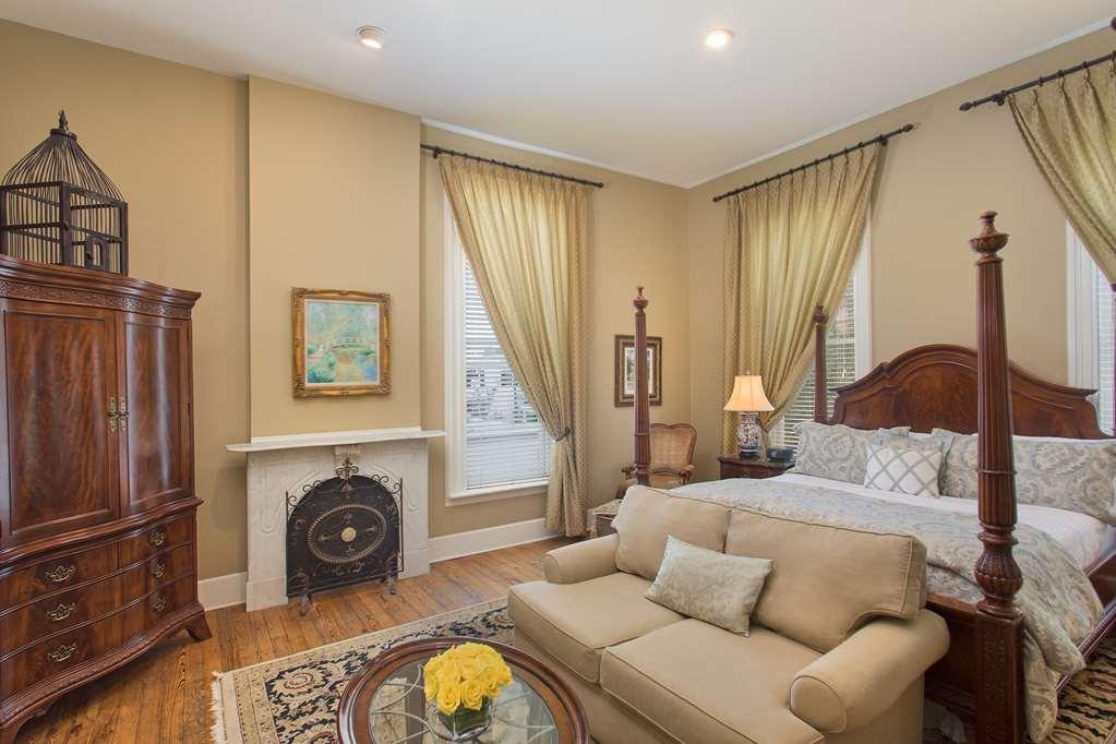 Hamilton Turner Inn Savannah Room photo
